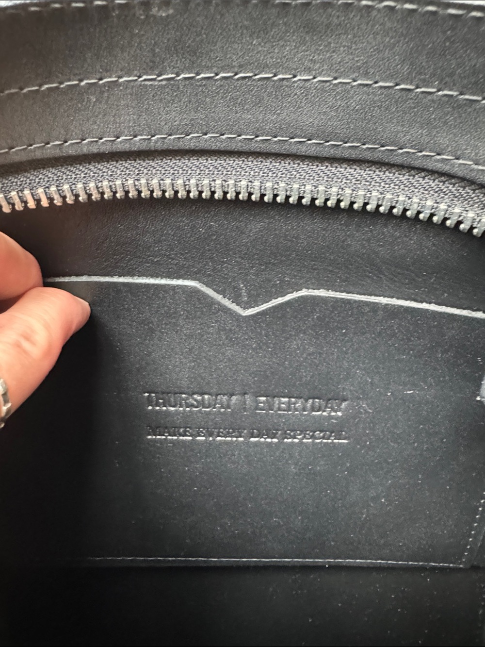 Classic Black Leather Tote Bag - Picture 2 of 5